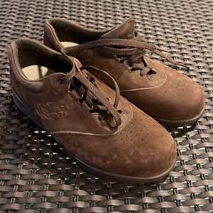SAS Free Time Walking Brown 100% Suede Leather Shoes Women 9.5 W